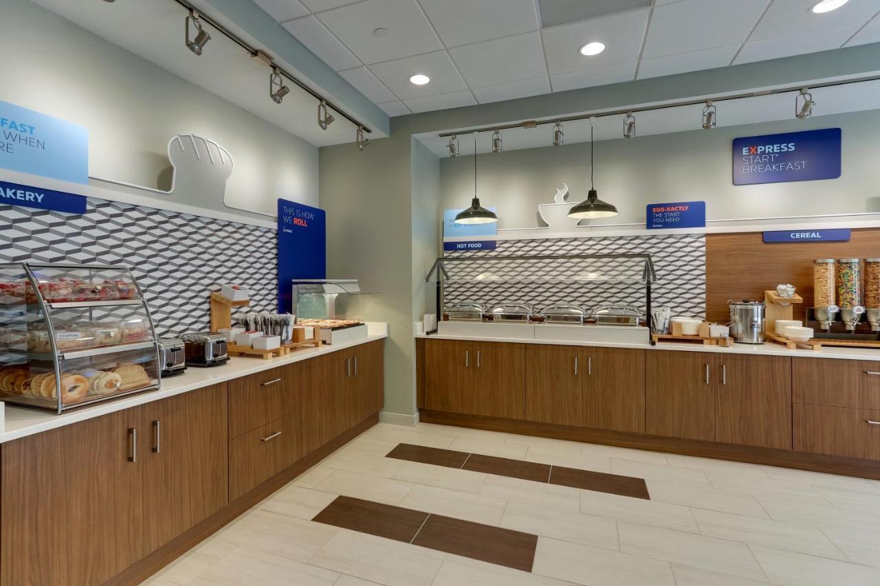 Holiday Inn Express & Suites - Winston - Salem Sw - Clemmons By Ihg Exteriér fotografie
