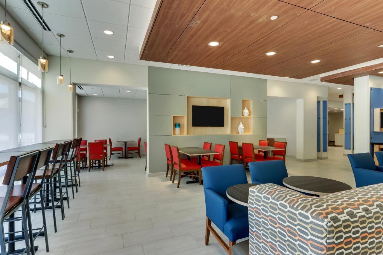 Holiday Inn Express & Suites - Winston - Salem Sw - Clemmons By Ihg Exteriér fotografie